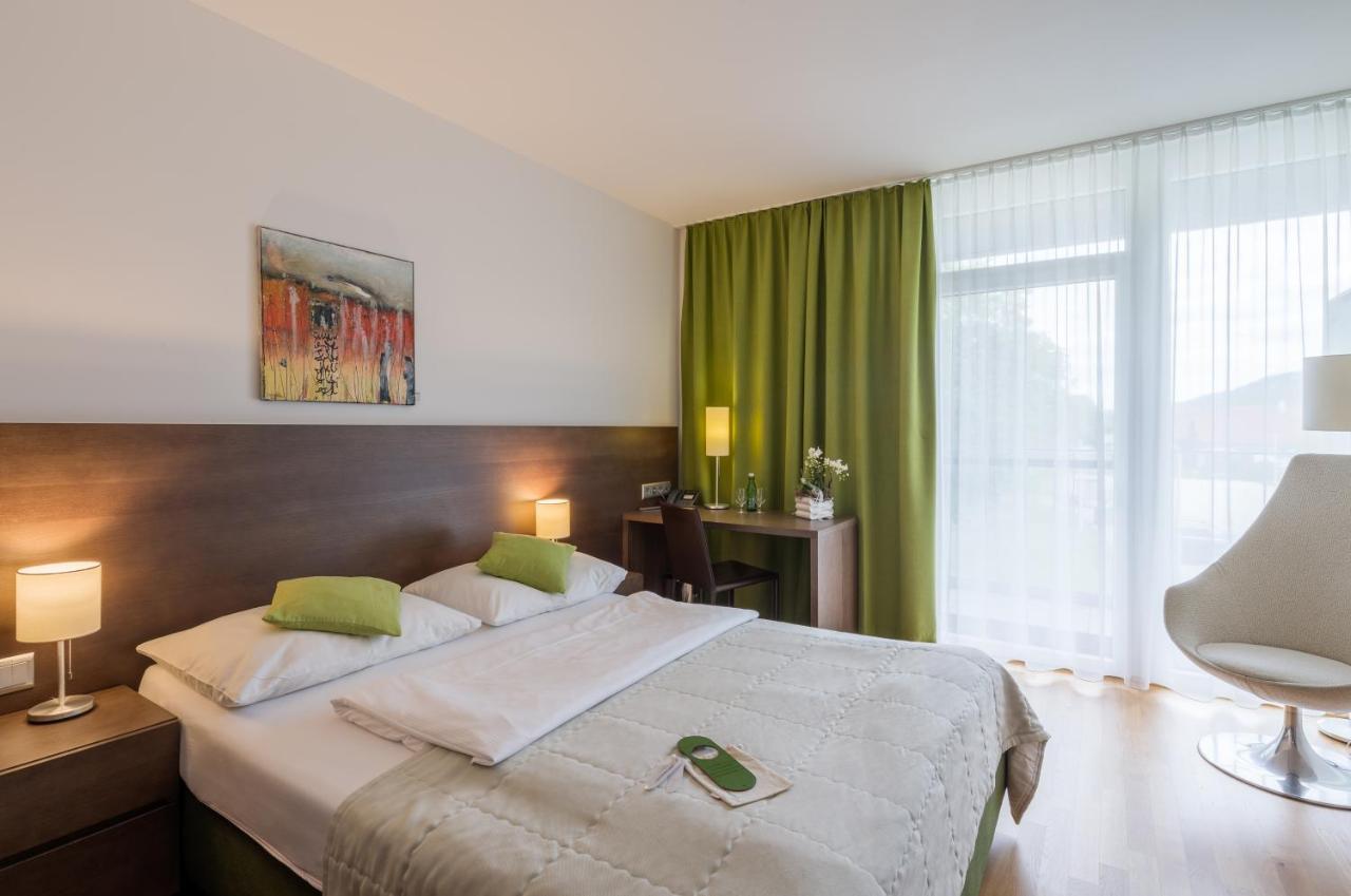 Wesenufer Hotel & Seminarkultur An Der Donau Екстер'єр фото