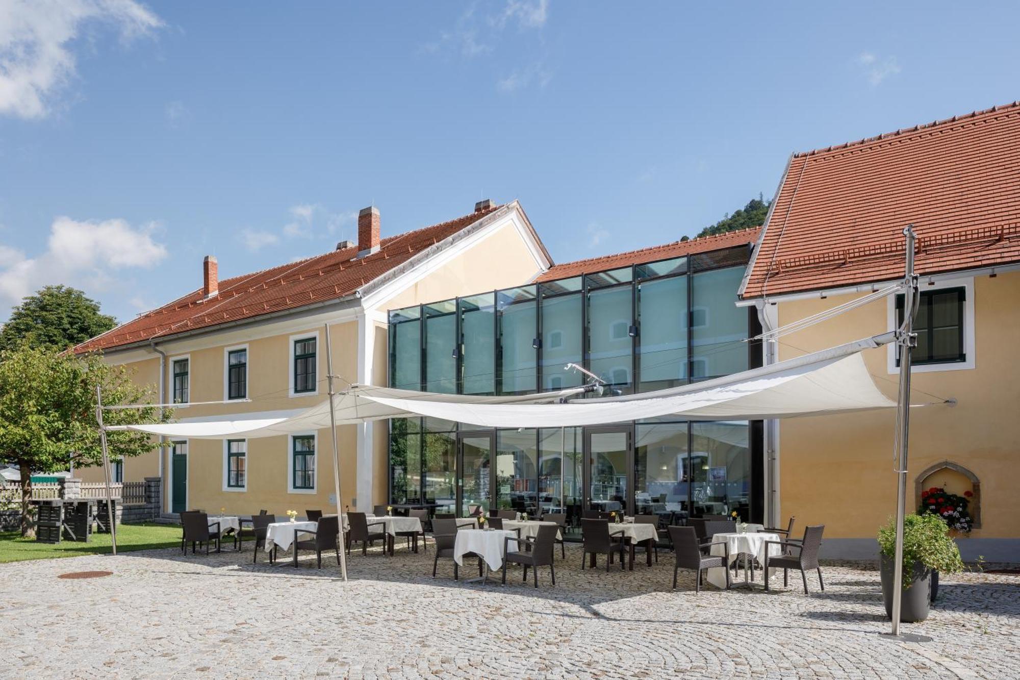 Wesenufer Hotel & Seminarkultur An Der Donau Екстер'єр фото
